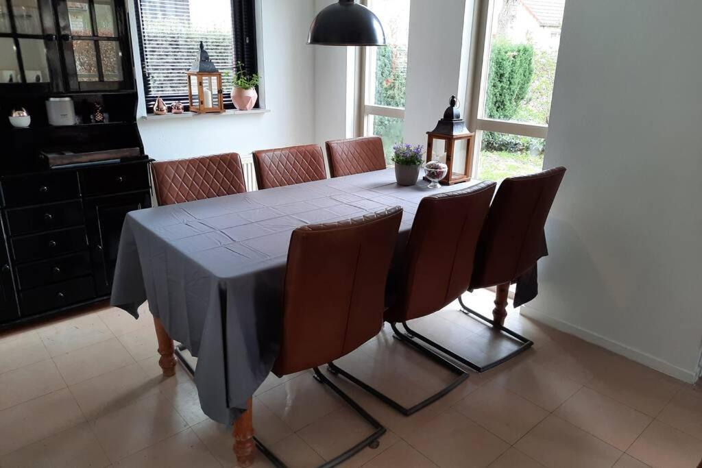 Gezellige Vakantiewoning Met Sauna In Ewijk Bij Nijmegen - Recreational Only No Workers Kültér fotó